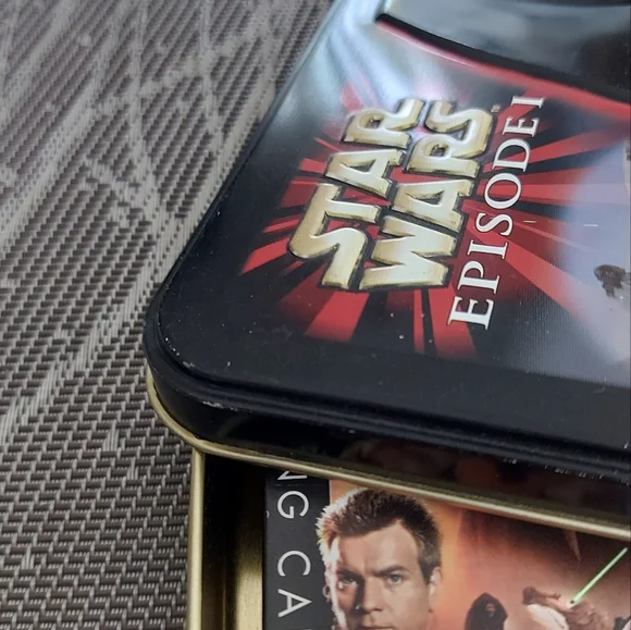 Starwars playing cards & tin - Picture 4 of 15
